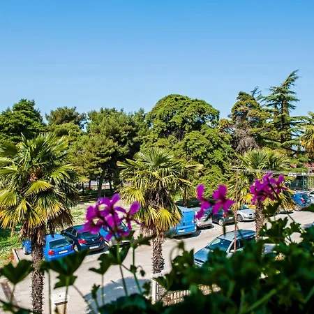 Gasthuis Stefania 3*